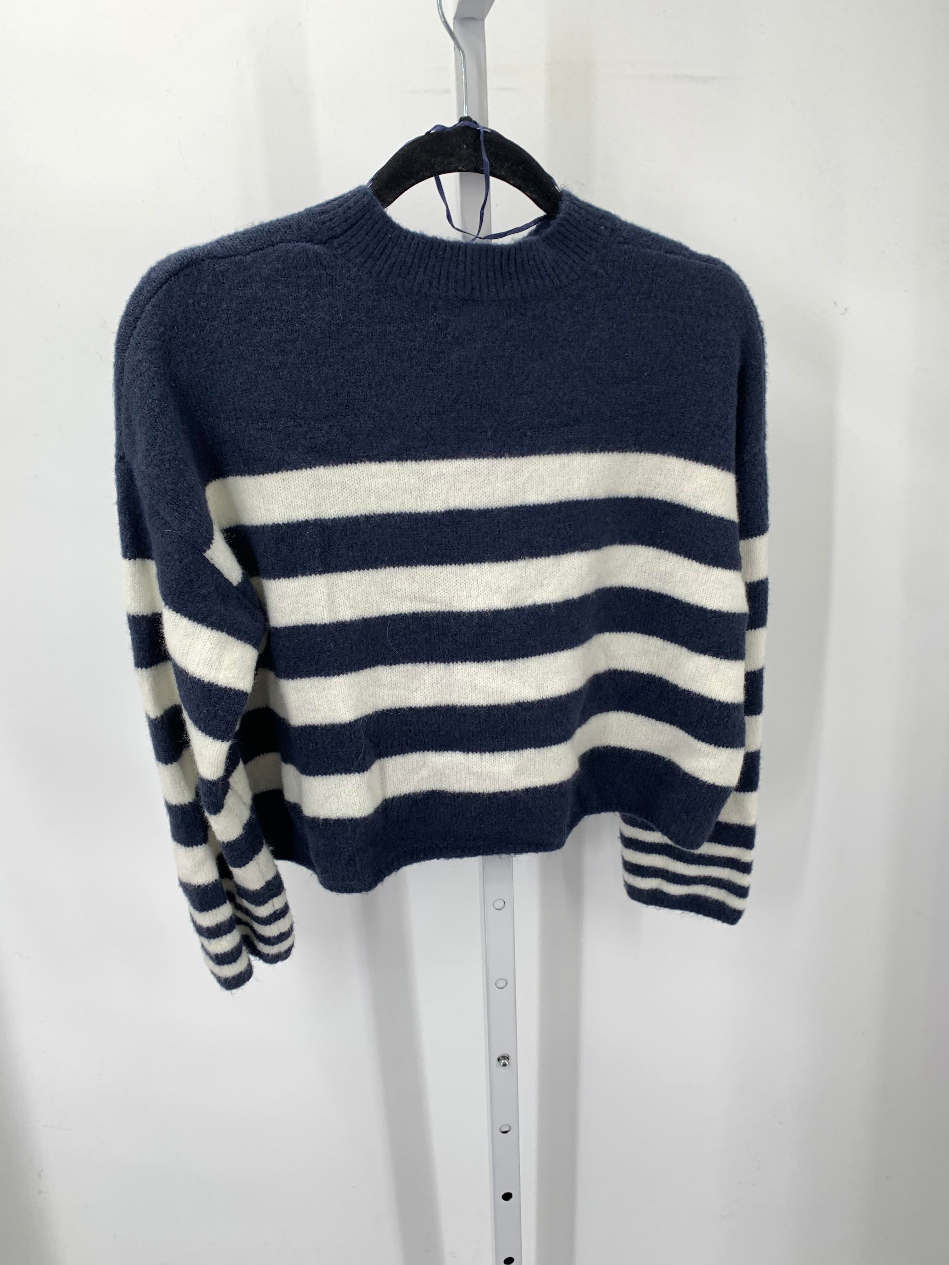 Size X Small Juniors Long Sleeve Sweater