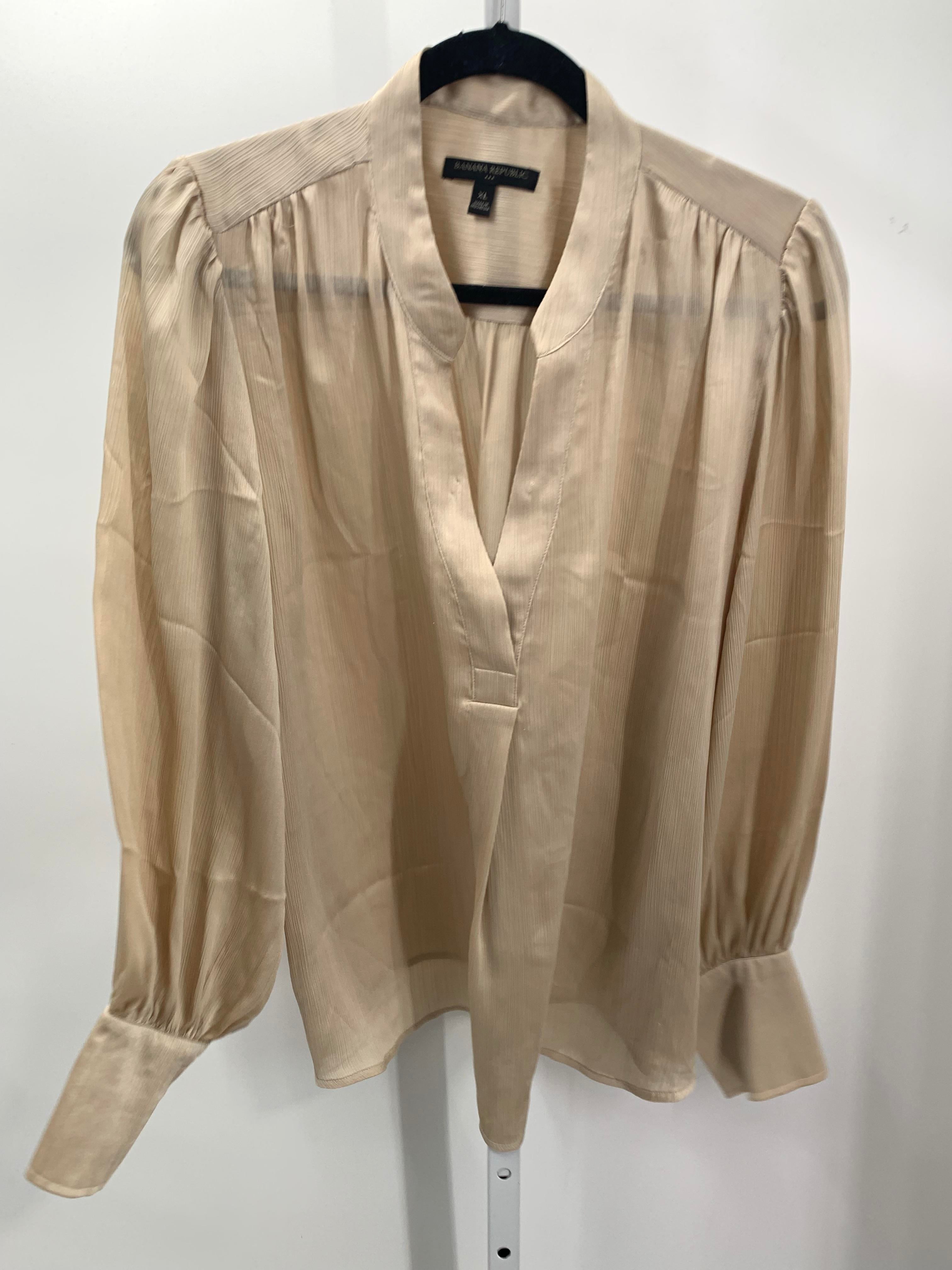 Banana Republic Size Extra Large Misses Long Sleeve Shirt