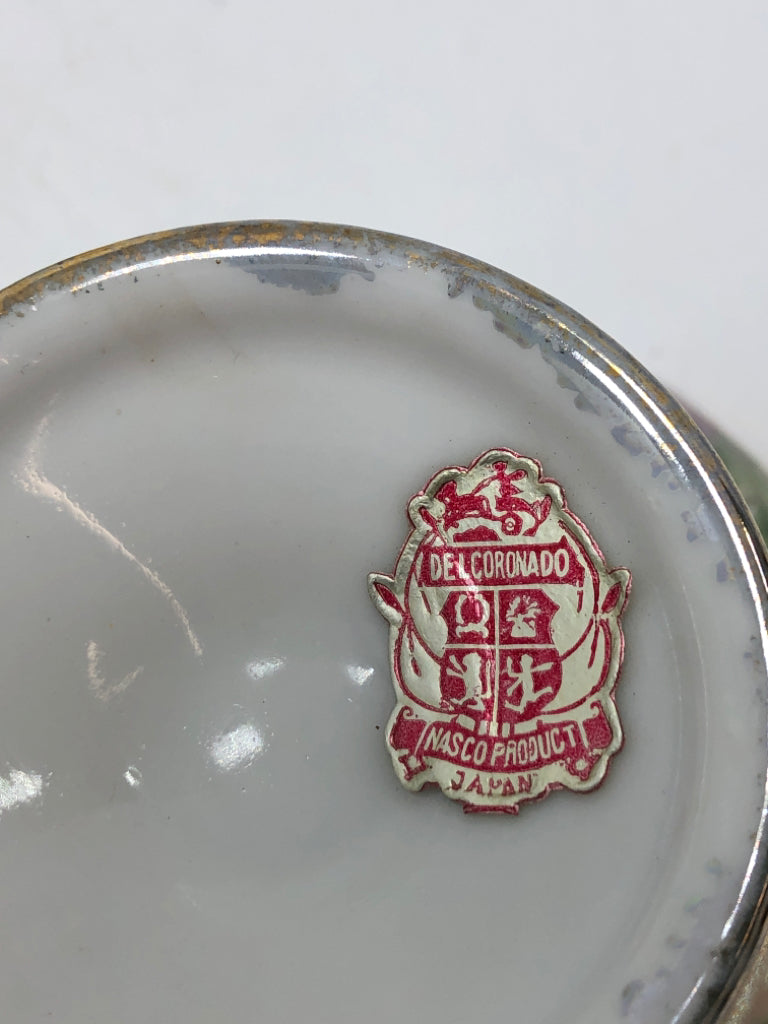 VTG DELCORONADO GOLD DETAILED FLORAL CUP/SAUCER.