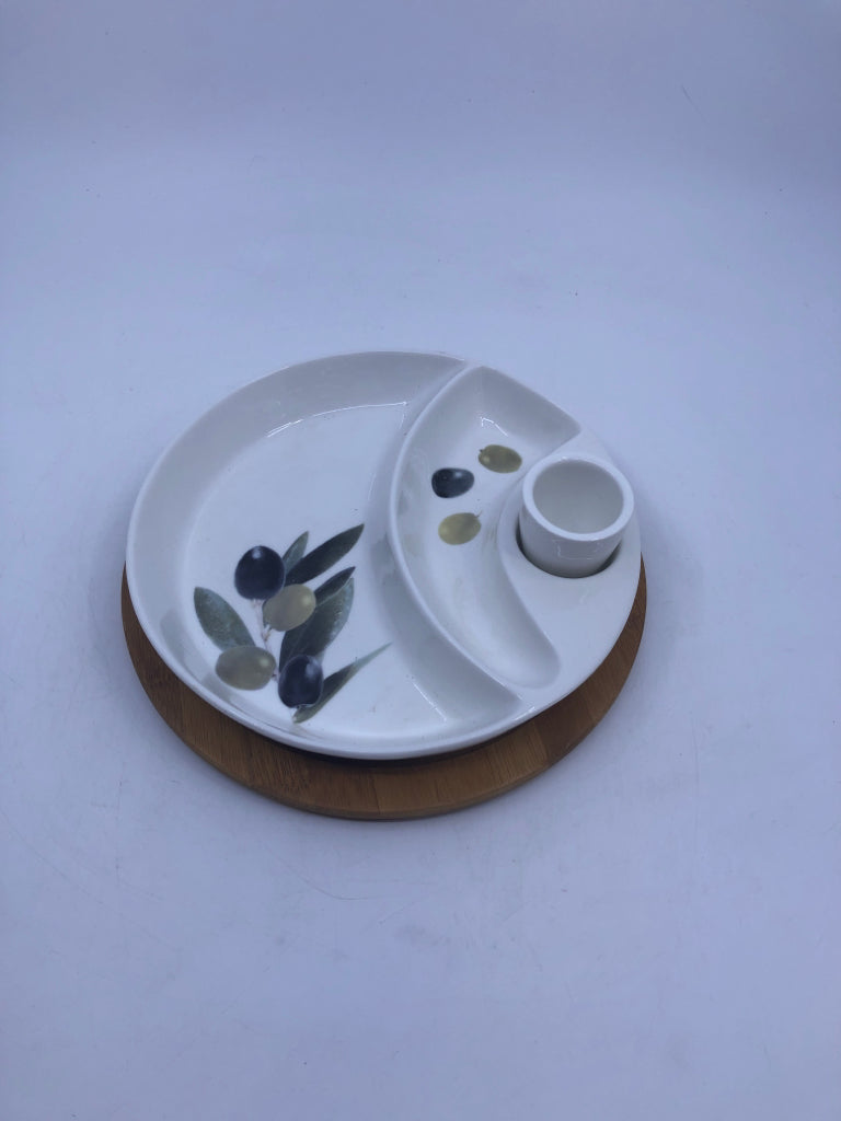 OLIVES DIVIDED SERVING PLATTER W/TRAY.