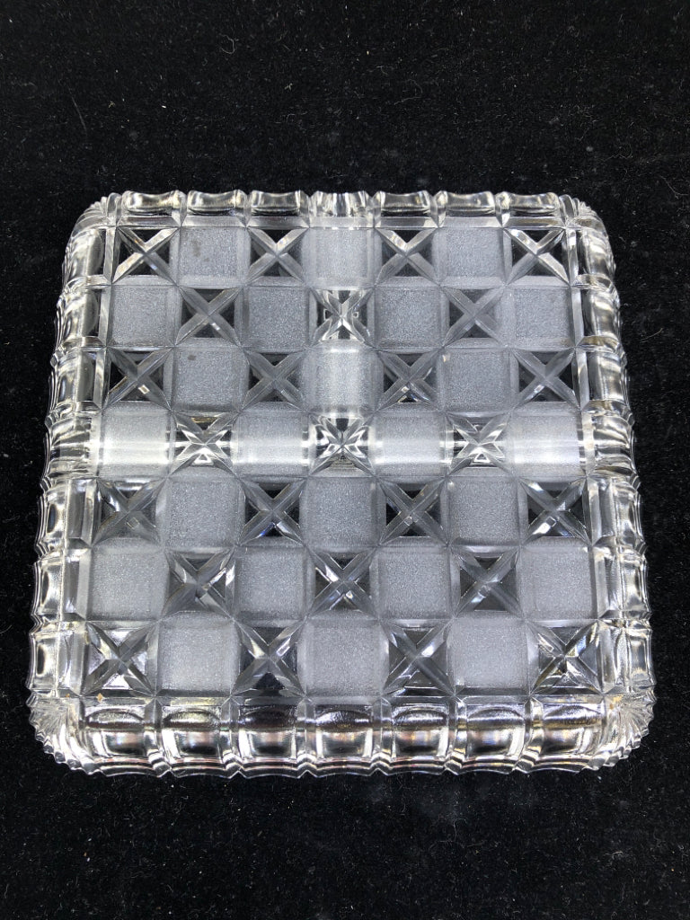 SQUARE 3 DIVIDED SERVING PLATTER FROSTED GLASS.