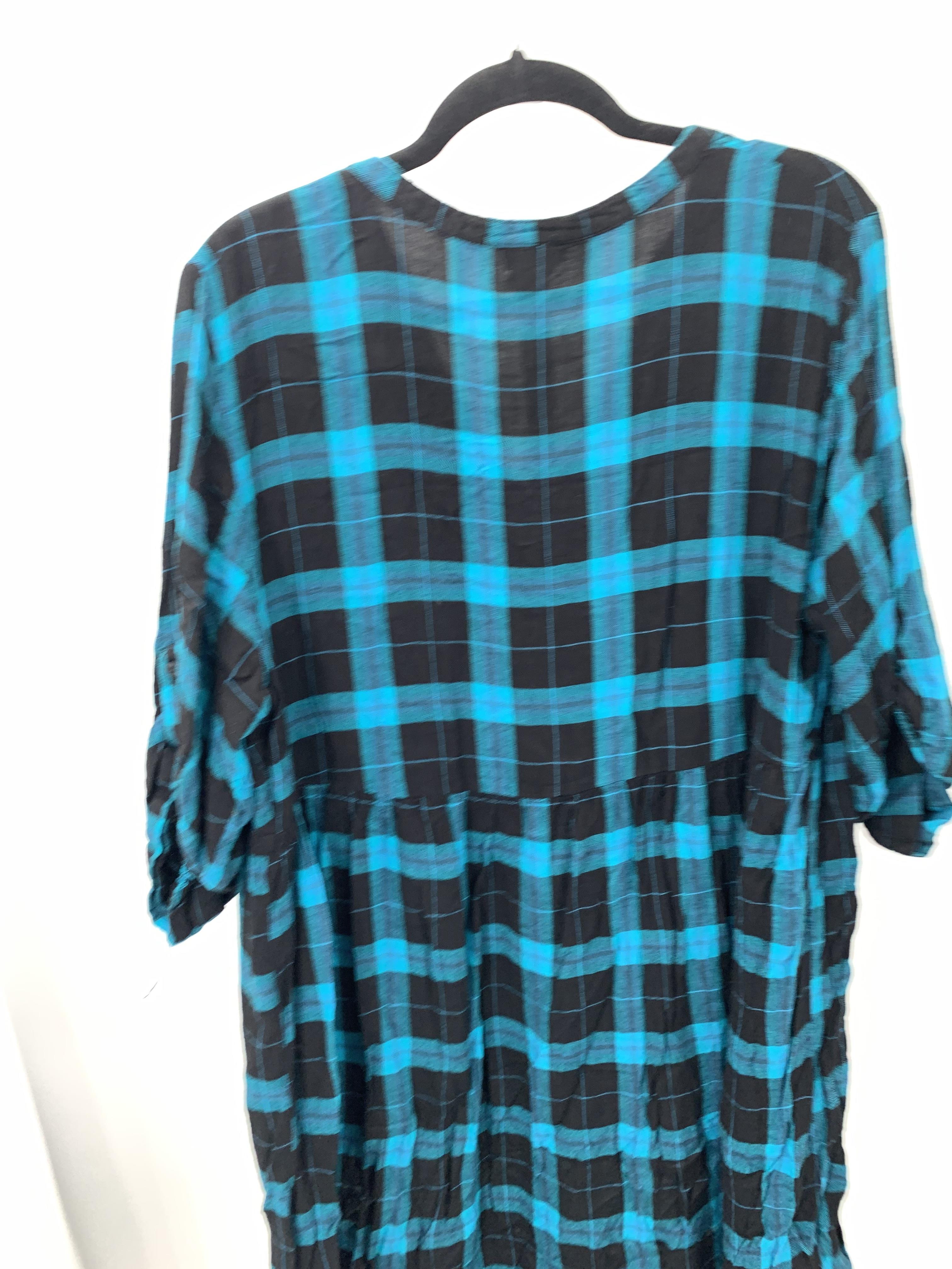 Torrid Size 2X Womens 3/4 Sleeve Shirt