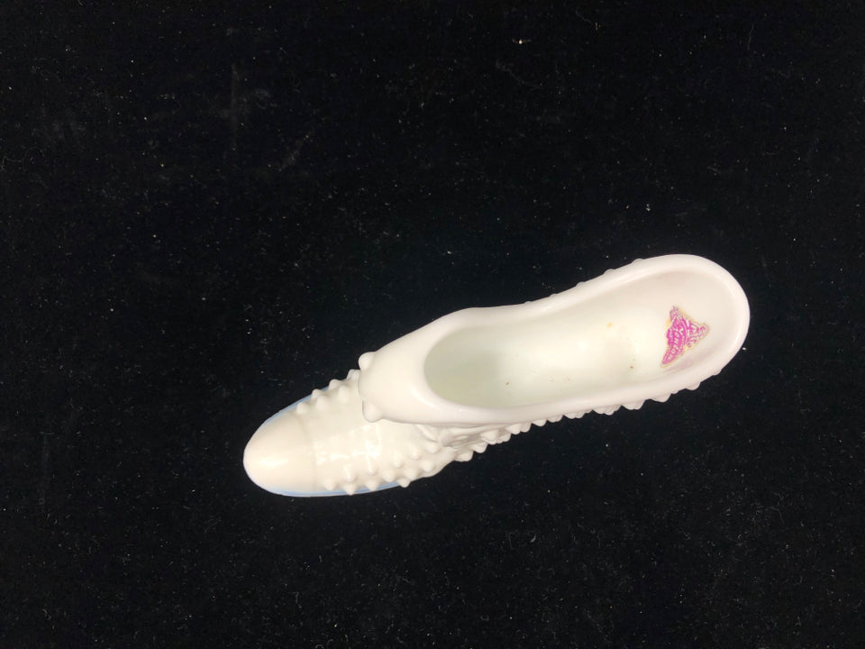 VTG FENTON MILK GLASS HOBNAIL VICTORIAN SHOE.