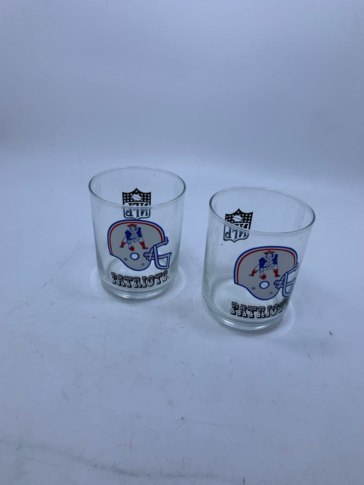 2 NEW ENGLAND PATRIOTS GLASSES.