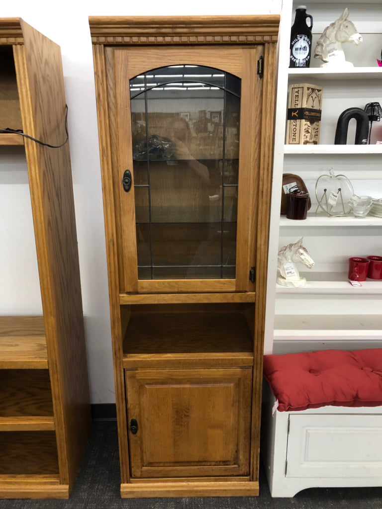OAK CABINET W/1 CUBBIE, 1 STORAGE DRAWER&1 GLASS STORAGE CASE W/2 SHELVES.