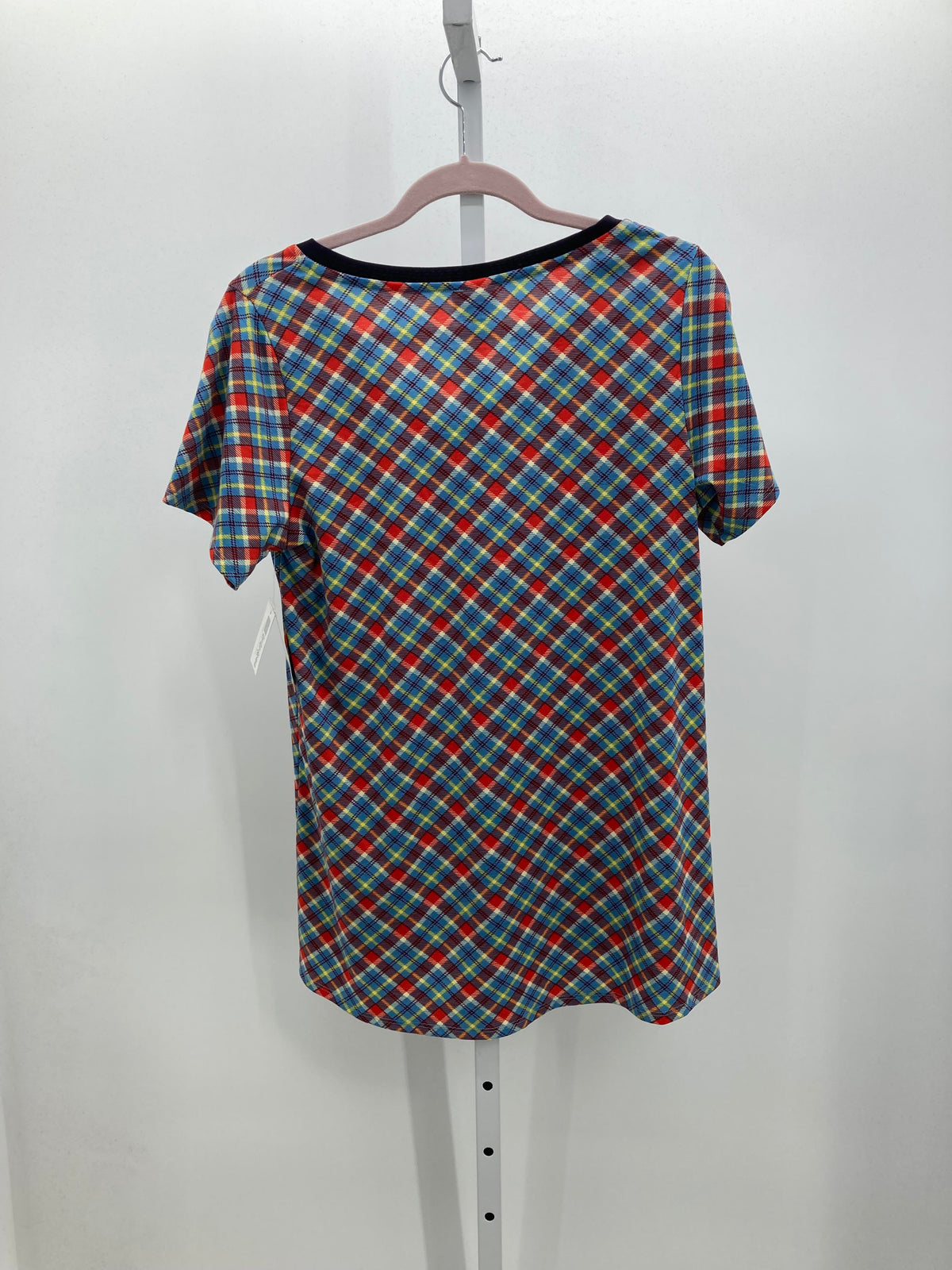 Lularoe Size Medium Misses Short Sleeve Shirt