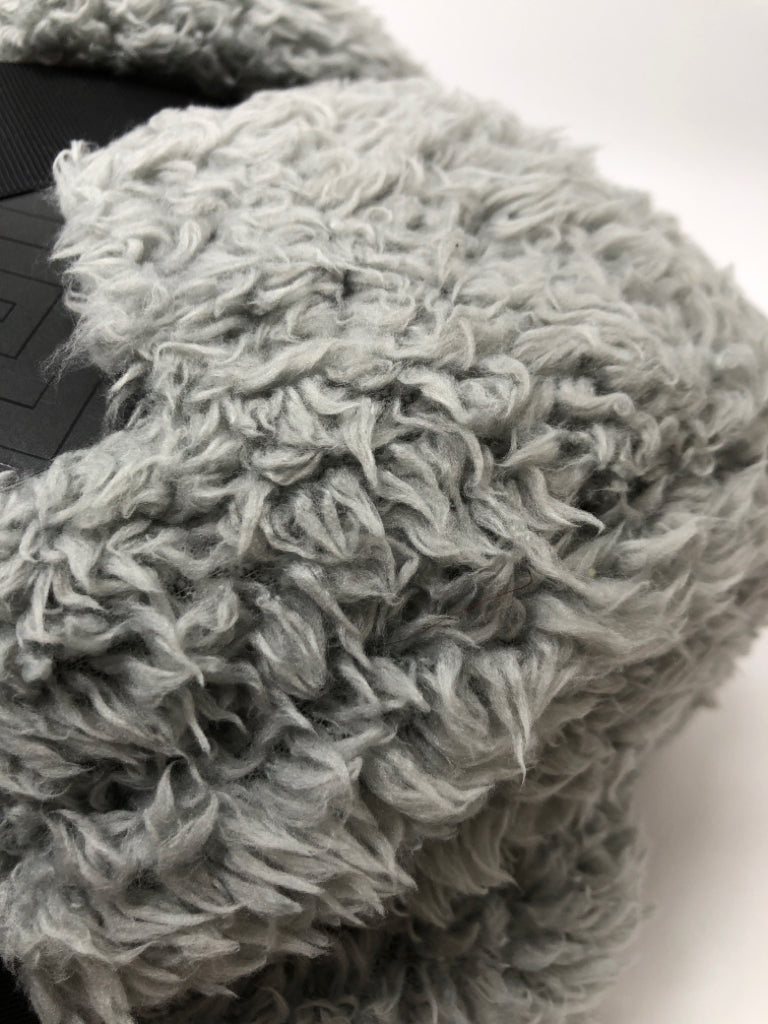 NIP GRAY TEDDY FLEECE THROW.