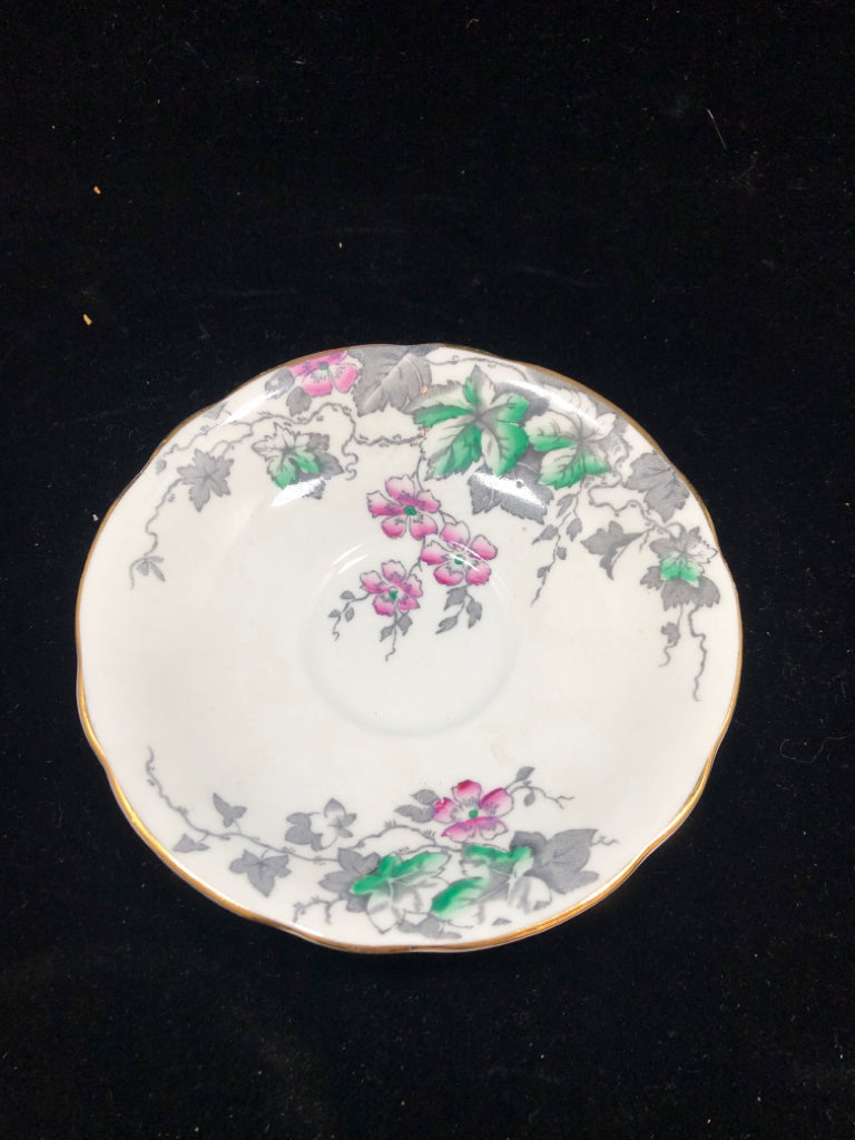 VTG FLOWER TEACUP/SAUCER.