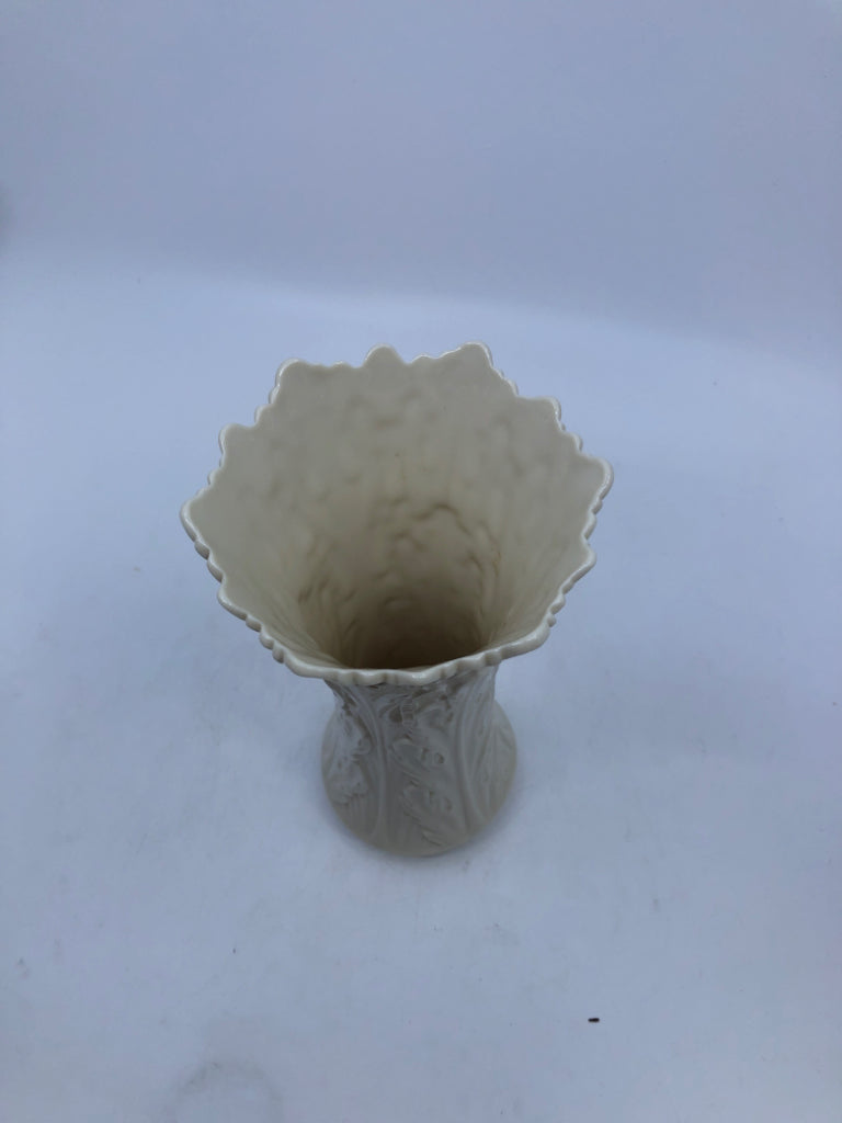 EMBOSSED LEAF PATTERN LENOX VASE.