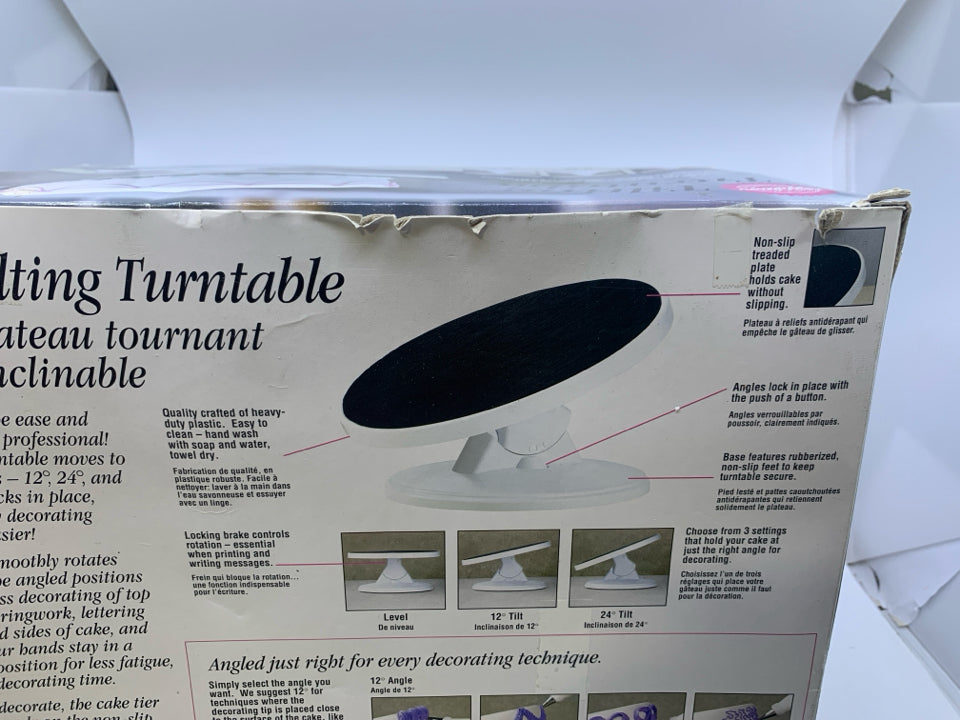 NIB TILT-N-TURN CAKE TURNTABLE CAKE STAND.