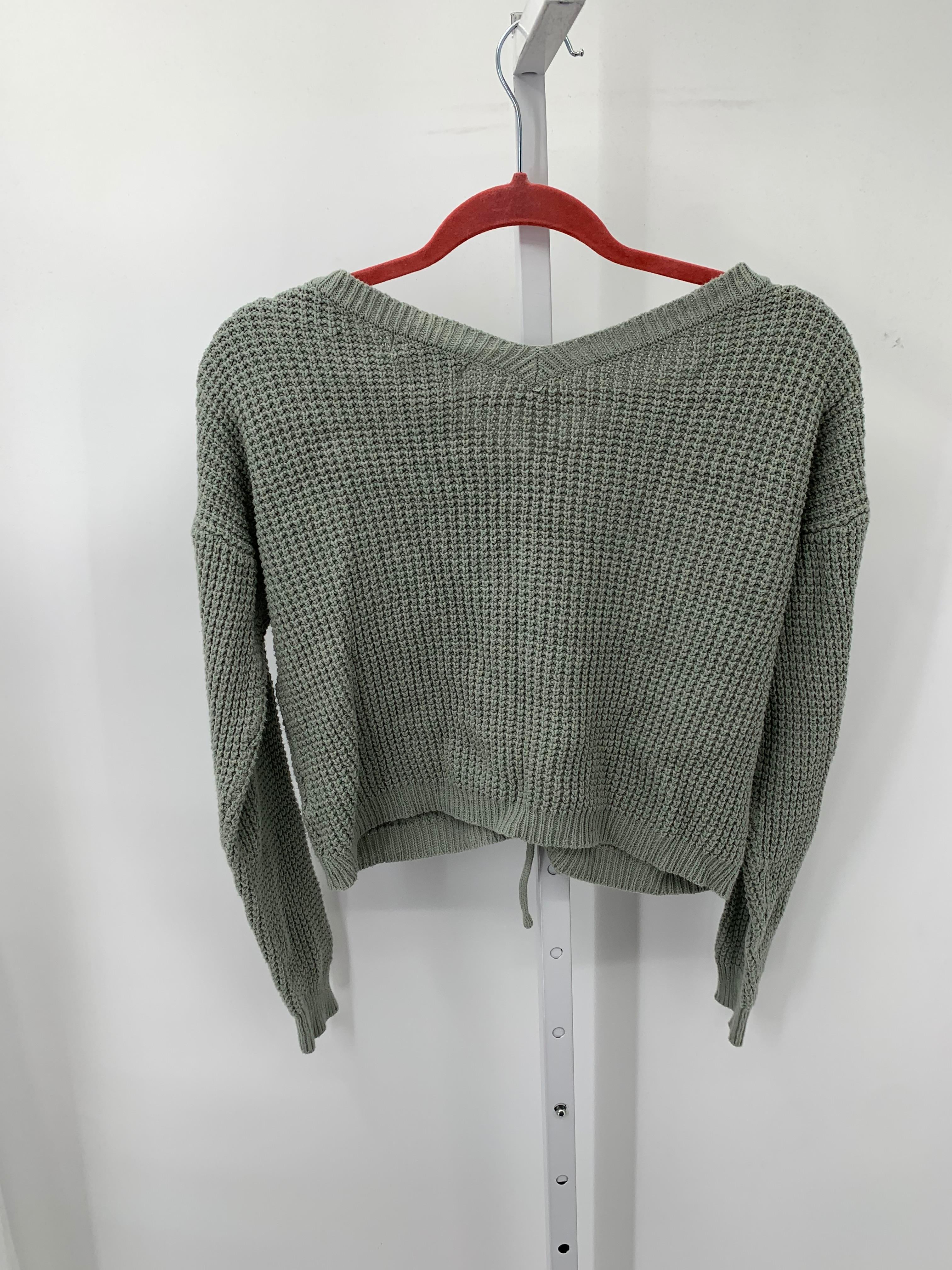 Size Medium Juniors Long Sleeve Sweater