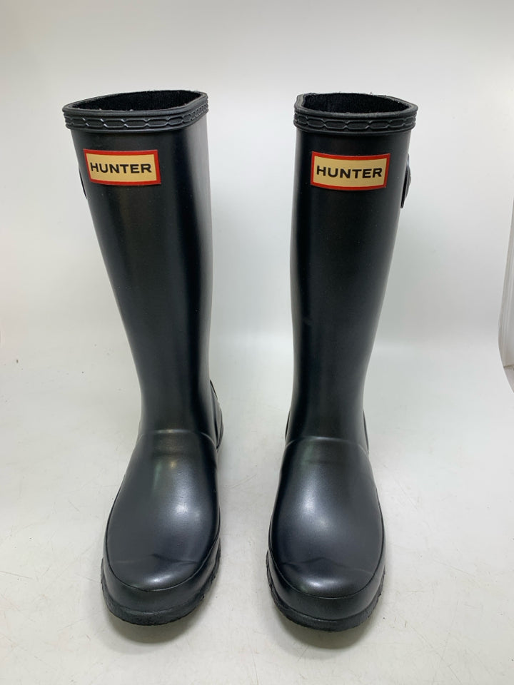 Hunter Size 2 Rain Boots