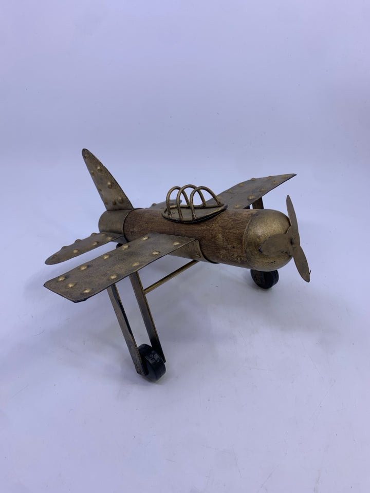 WOOD AND BRONZE AIRPLANE DESK DECOR.