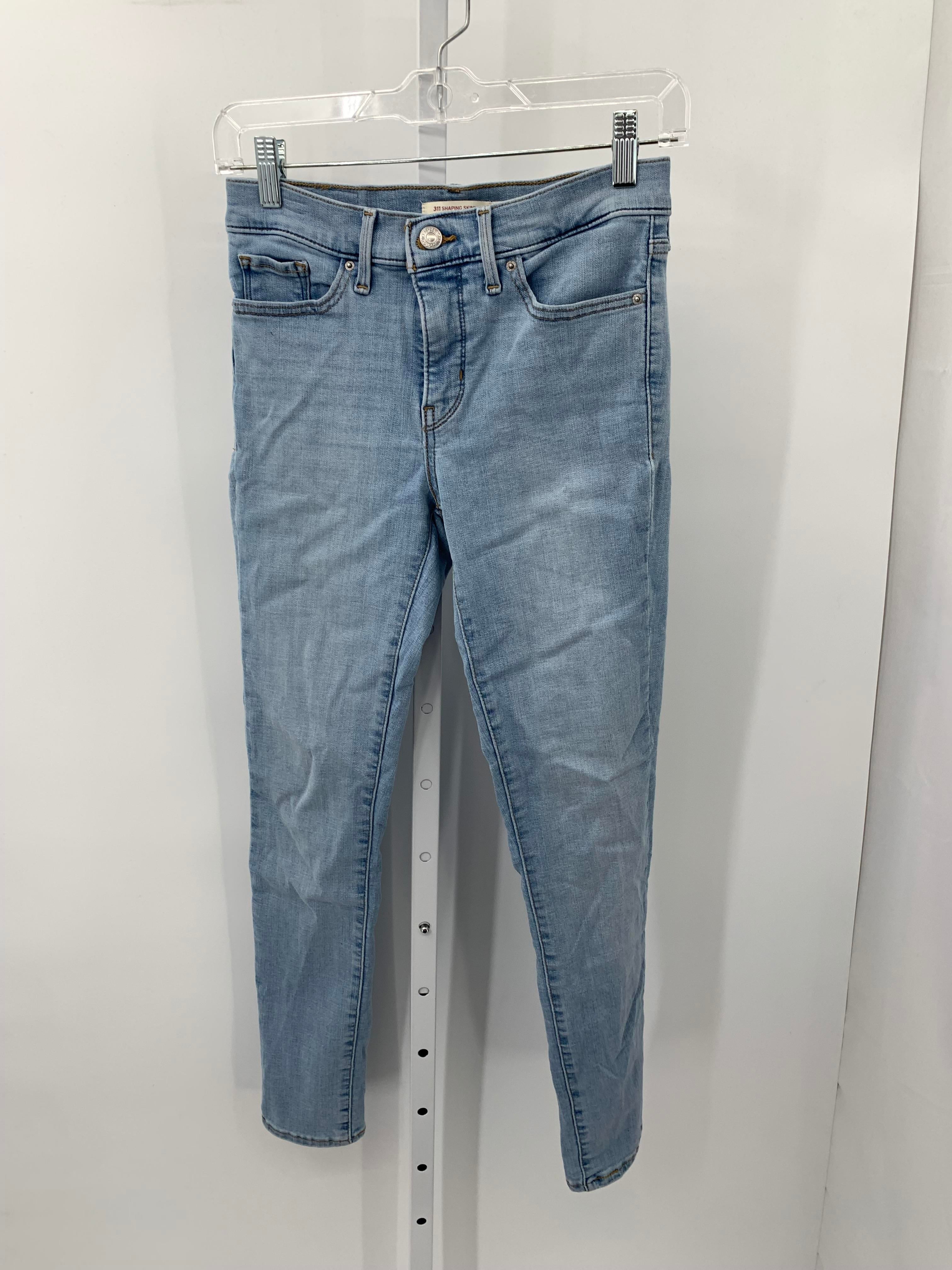 Levis Size 2 Misses Jeans