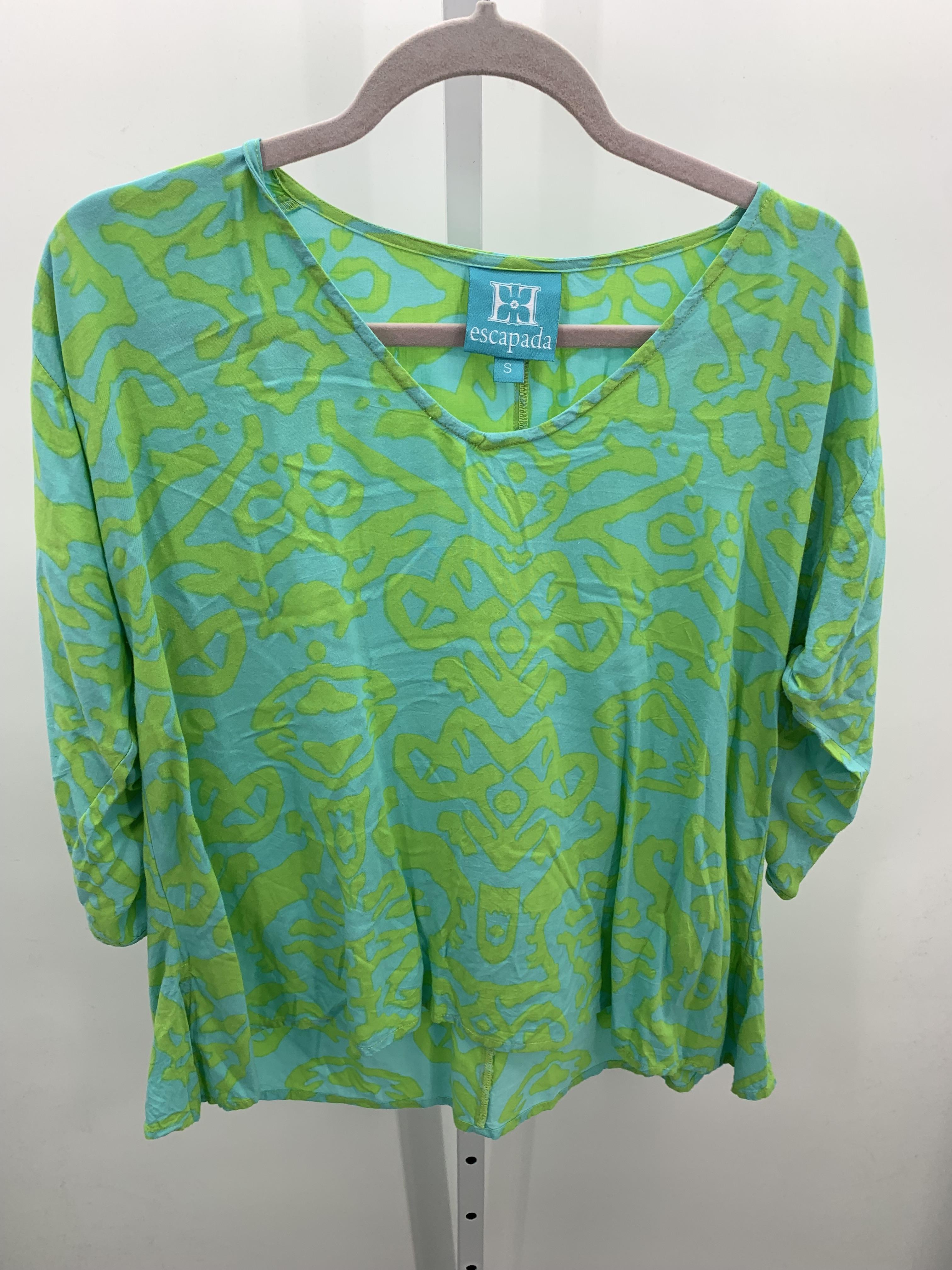 Size Small Misses 3/4 Sleeve Shirt