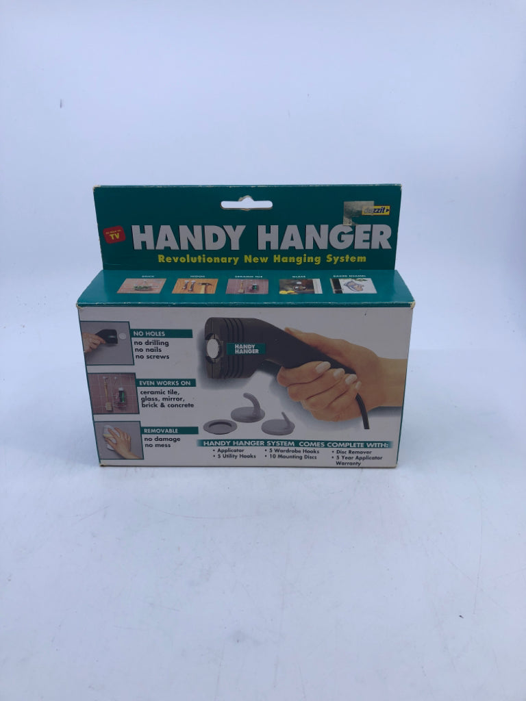 NIP HANDY HANGER.