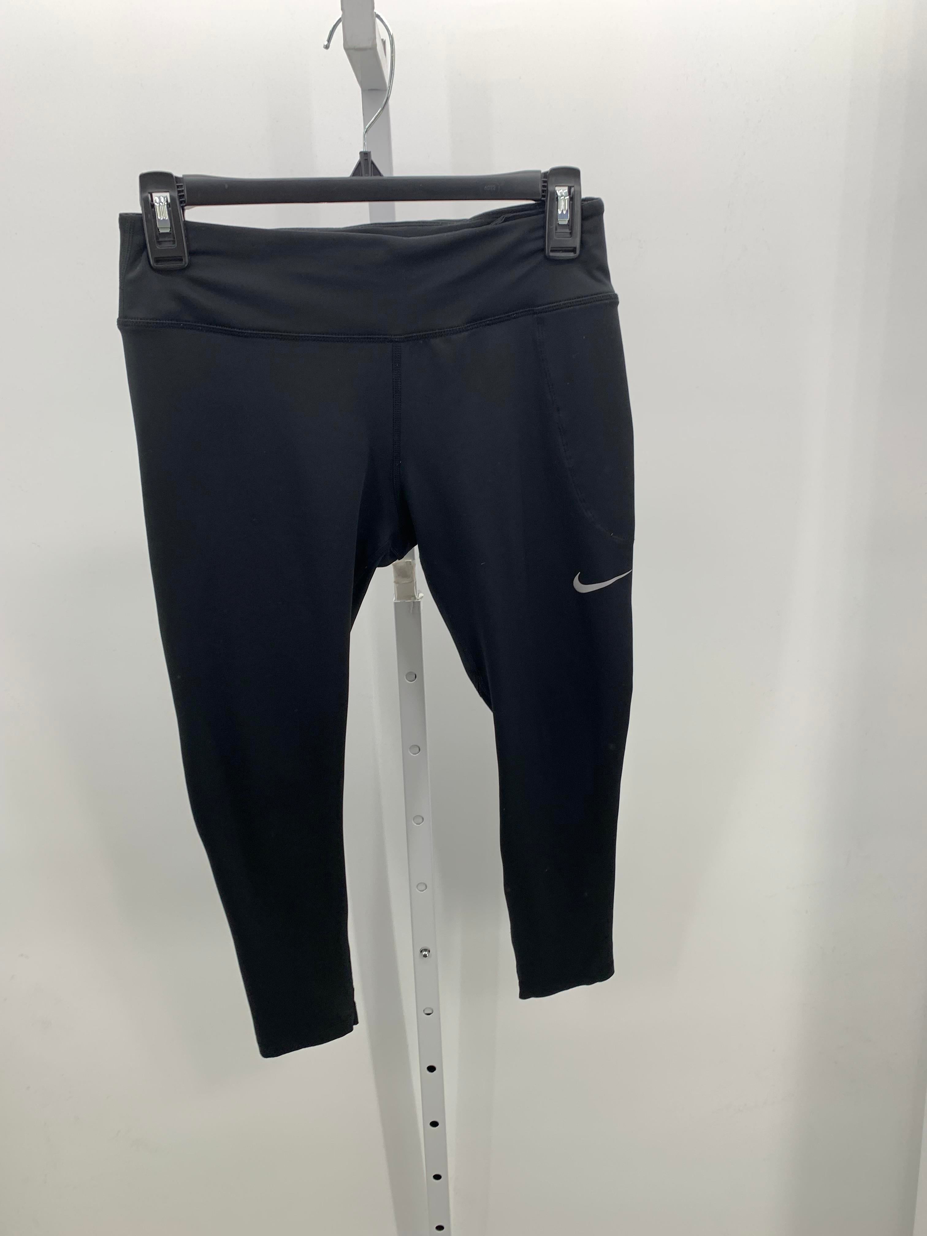 Nike Size Medium Misses Leggings