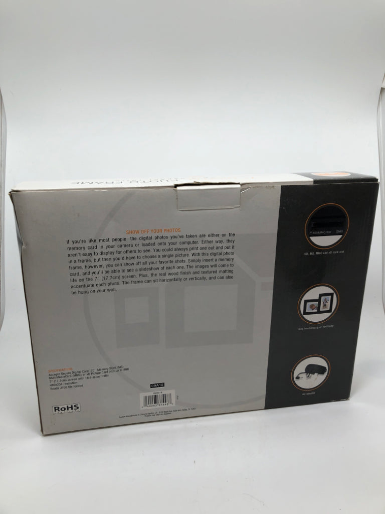 NIB HOME DIGITAL 7" PHOTO FRAME
