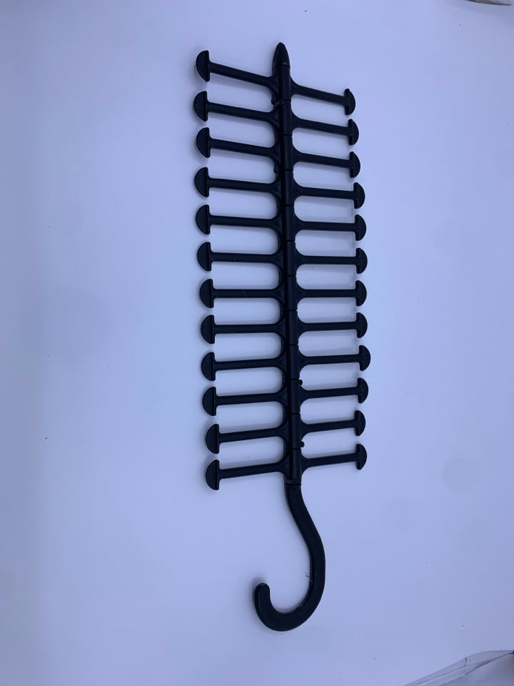 BLACK PLASTIC TIE HANGER.