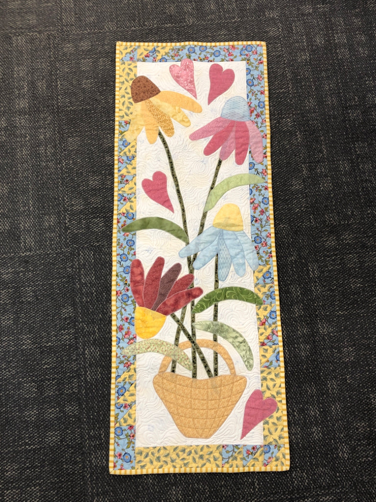 HANDMADE FLORAL QUILT TABLE RUNNER.