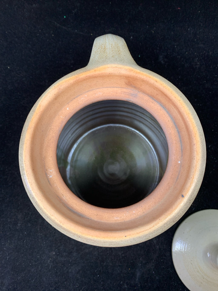 WISCONSIN POTTERY CROCK W/ LID ONE HANDLE BLUE LEAF.