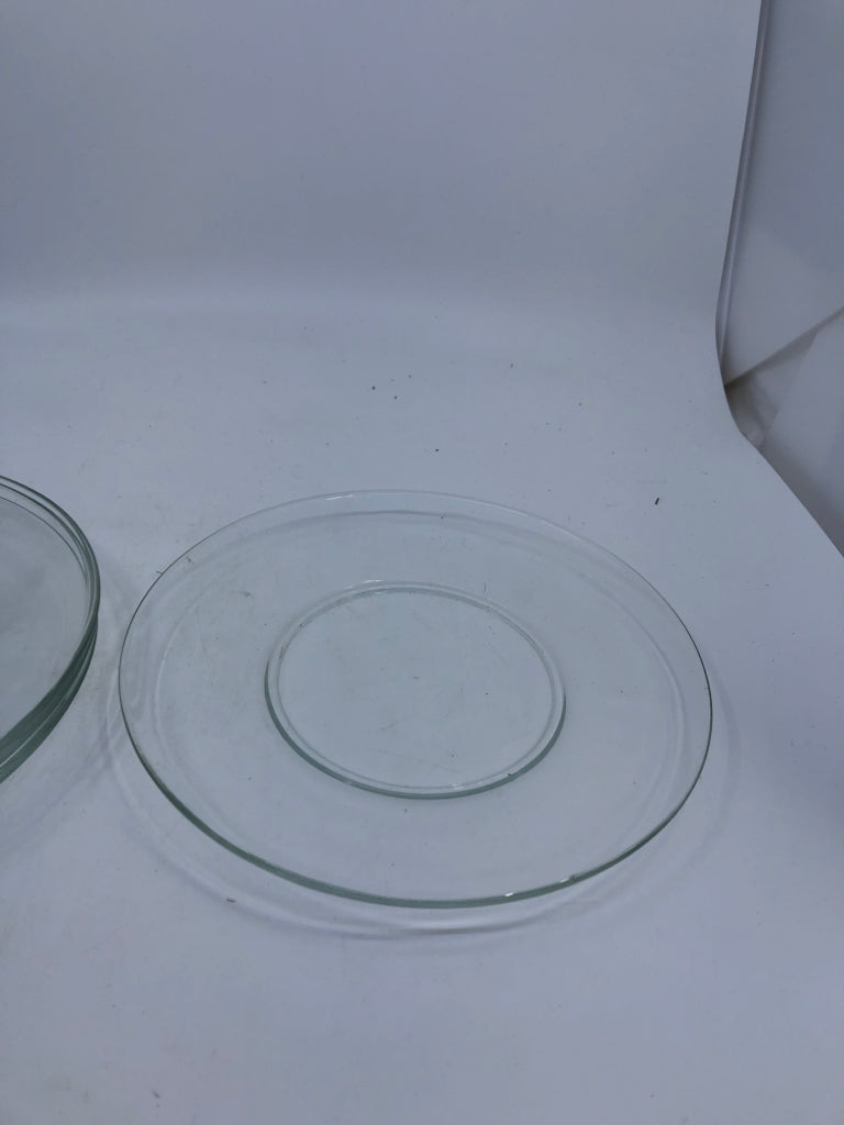 4 GLASS DESSERT PLATES.
