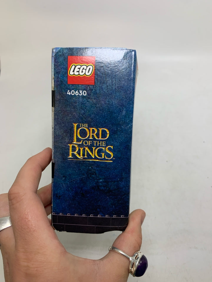 NIB #40630 BRICKHEADZ LORD OF THE RINGS FRODO & GOLLUM SEALED RETIRED.
