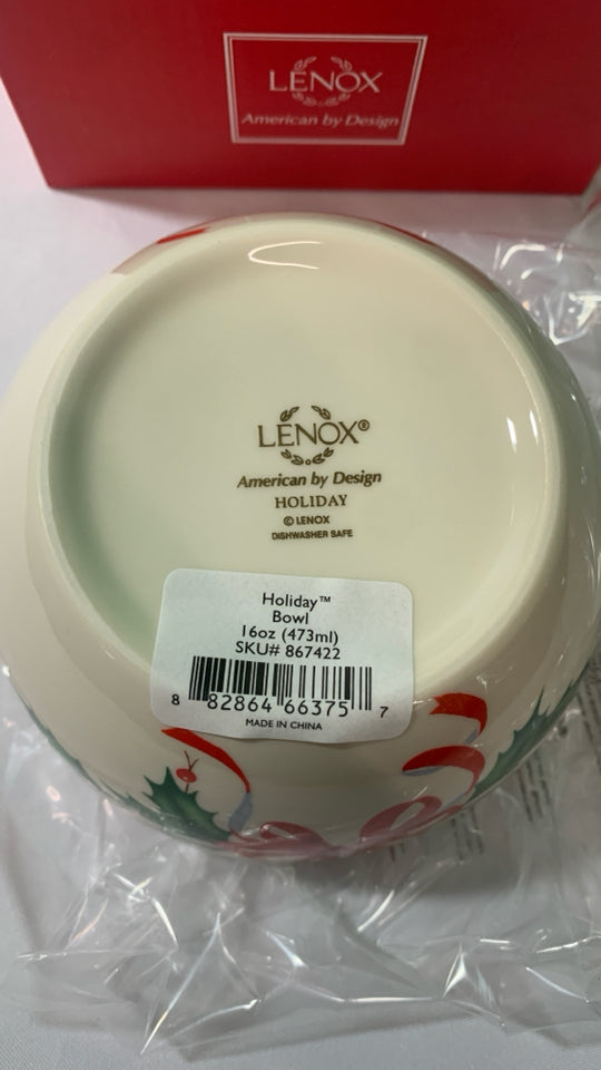 NIB LENOX HOLIDAY BOWL.