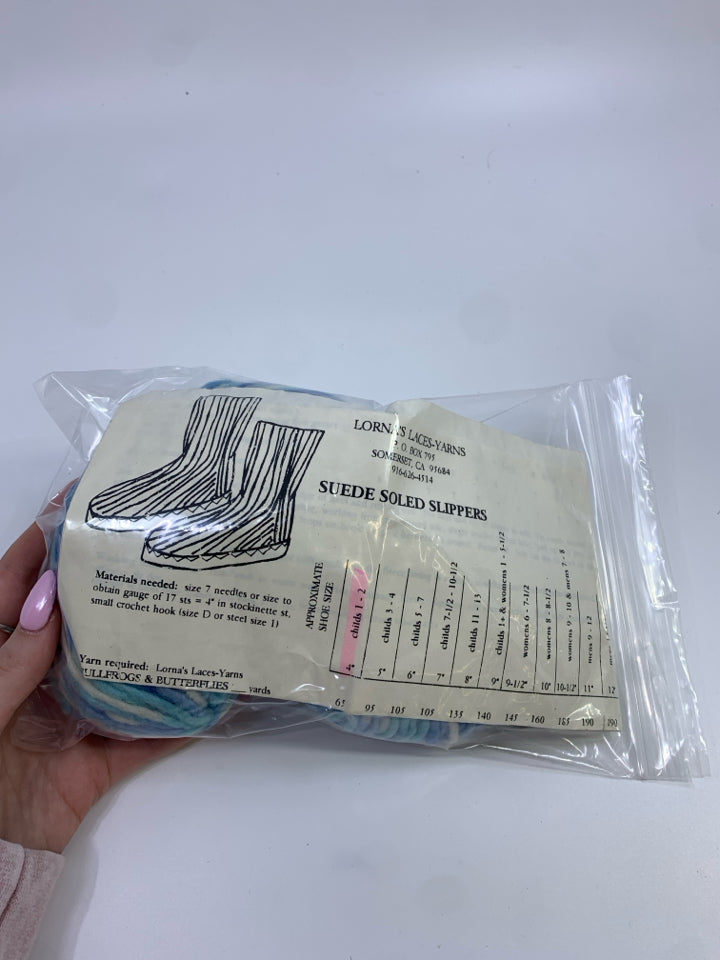 LORNAS LACES/YARN SUEDE SLIPPER KIT IN BAG.
