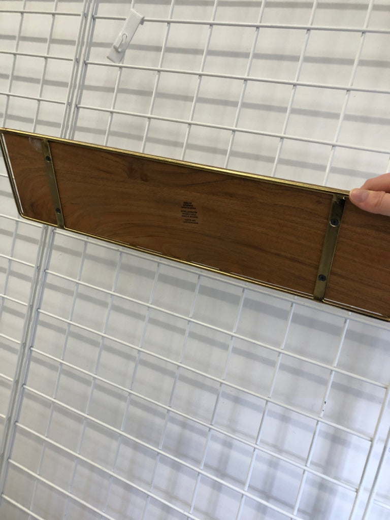 WOOD HANGING SHELF W/GOLD CIRCLE.