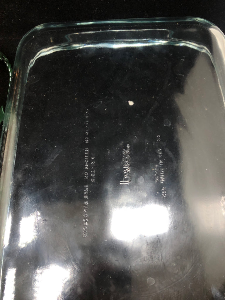 2PC CHRISTMAS TREE SERVEWARE SET - PYREX.