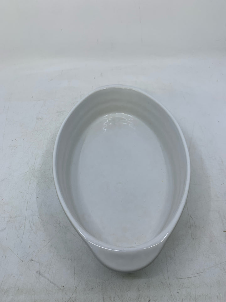OVAL CASSEROLE DISH W/ HANDLES FARIA & BENTO.