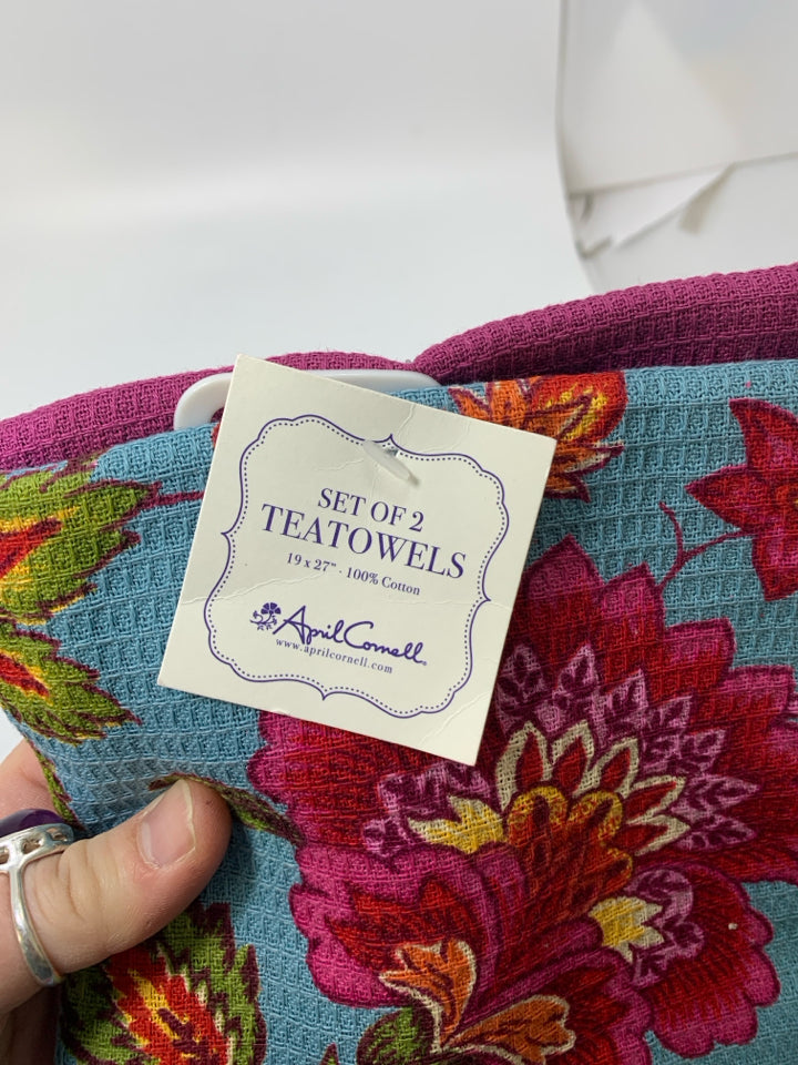 NWT 2 FLORAL TEA TOWELS.