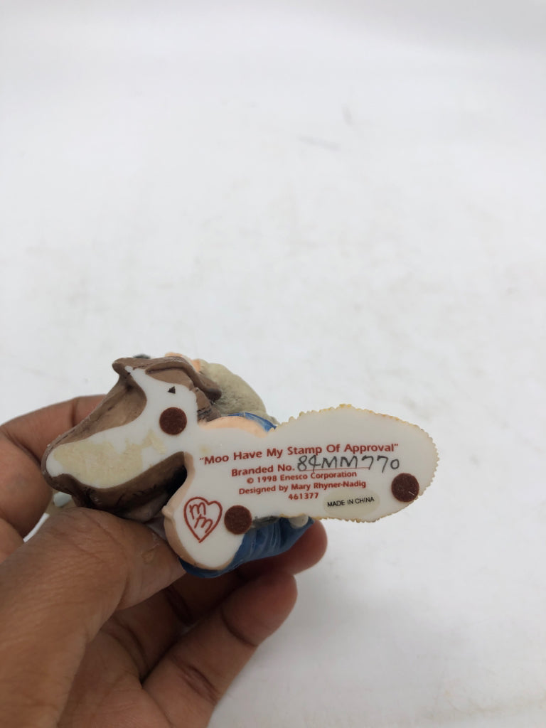 "MOO HAVE MY STAMP OF APPROVAL" MARY MOOMOOS FIGURINE.