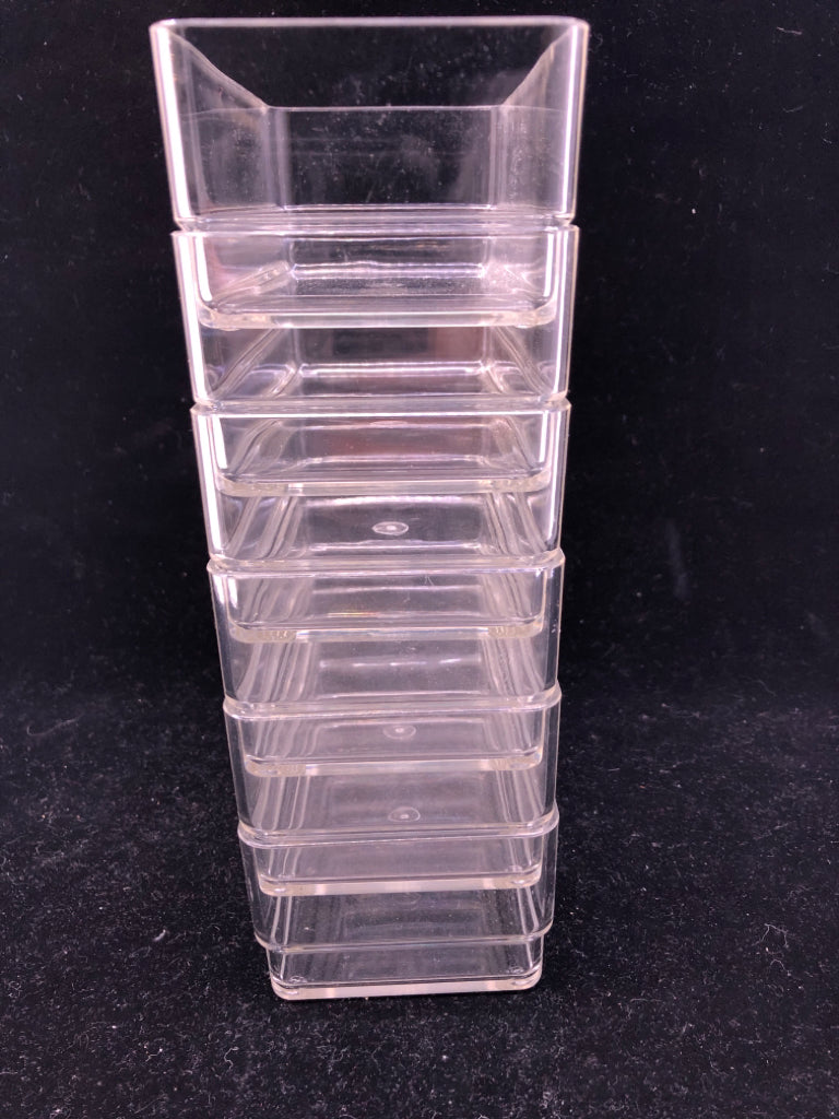 6 CLEAR RECTANGLE STACKING TRAYS.