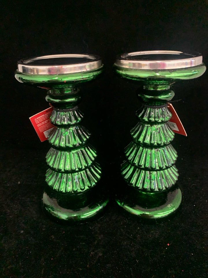 2 GLASS CHRISTMAS TREE CANDLE HOLDERS.