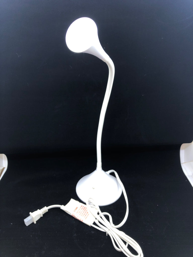 WHITE ADJUSTABLE DESK LAMP.