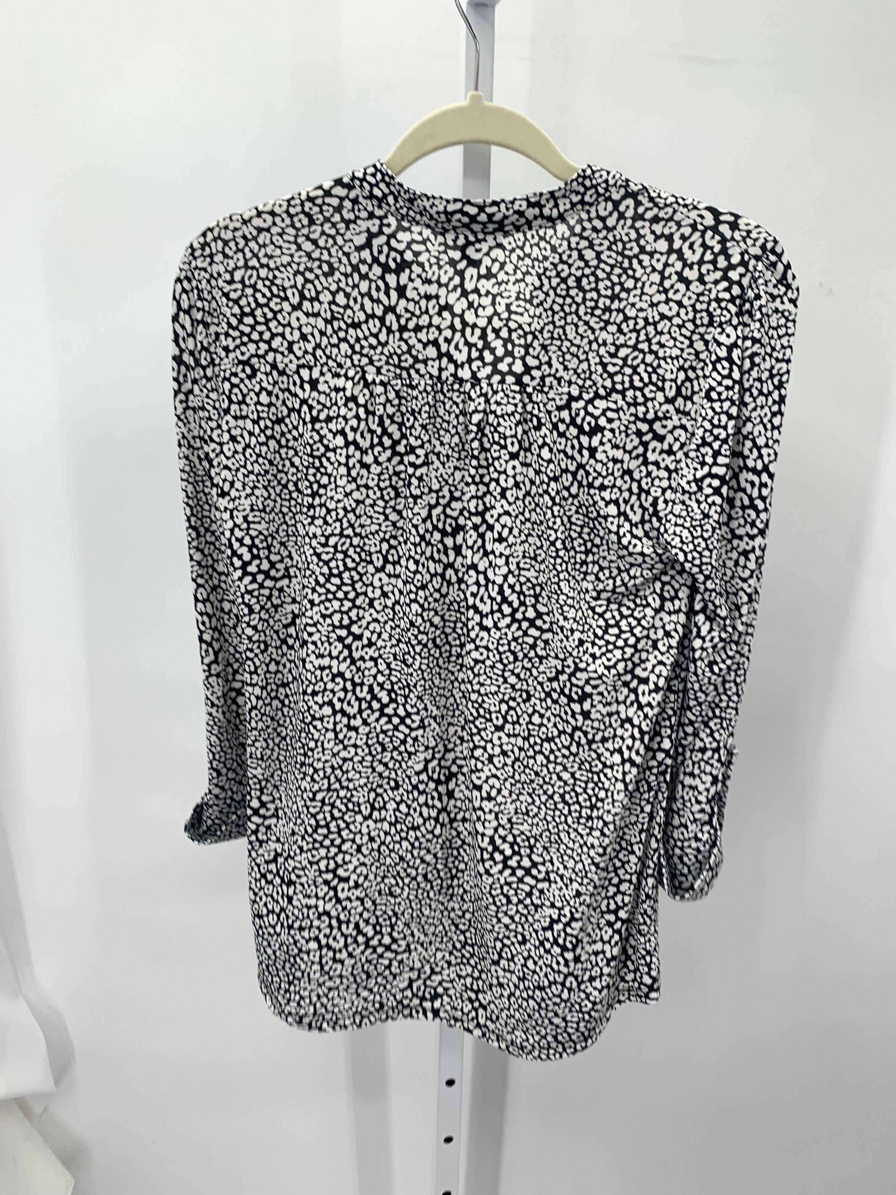 Size Small Misses 3/4 Sleeve Shirt