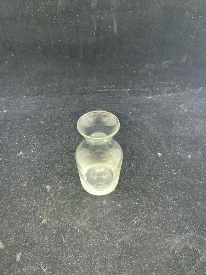 SMALL GLASS TOOTHPICK HOLDER.