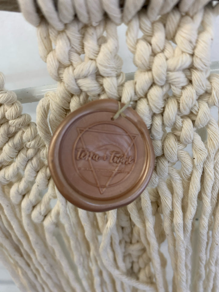 MACRAME TASSEL WALL HANGING.