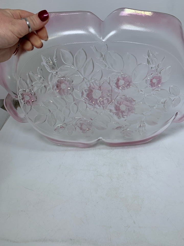 OVAL TWO TONED GLASS PLATTER W/ FROSTED FLOWERS.