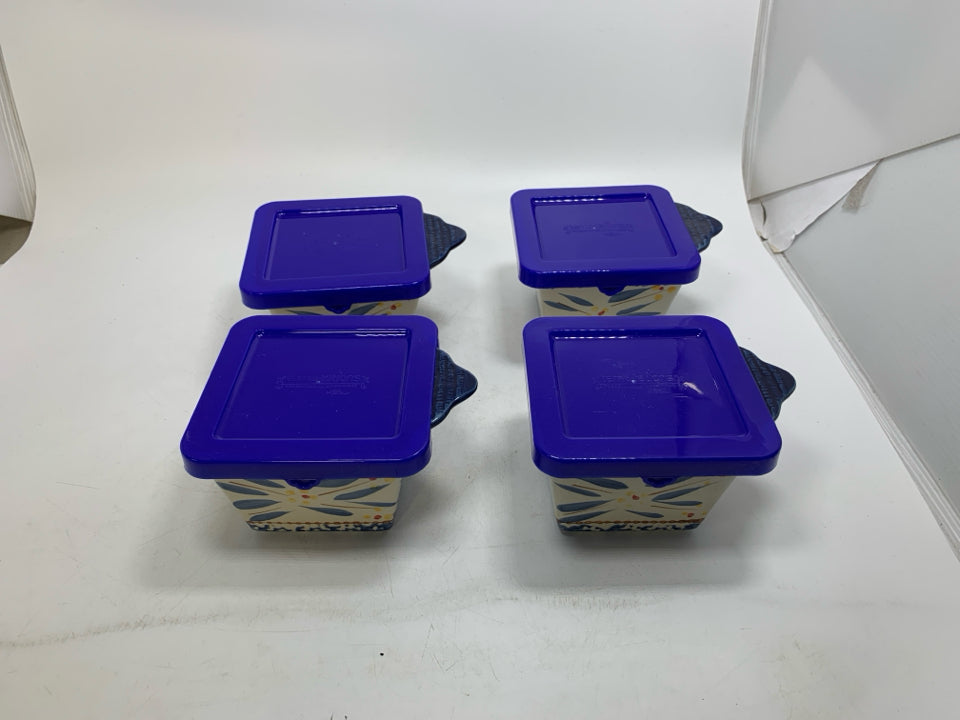 4 BLUE DIP BOWLS W/ LIDS.