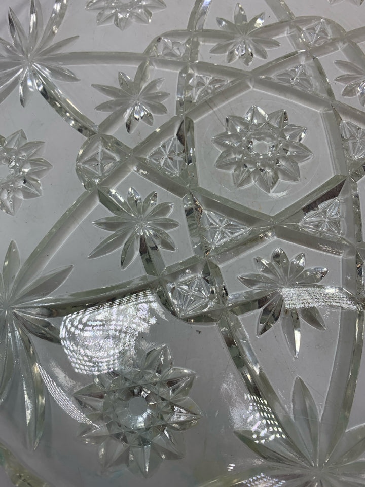 ETCHED STAR GLASS PLATTER W/SAWTOOTH EDGE.