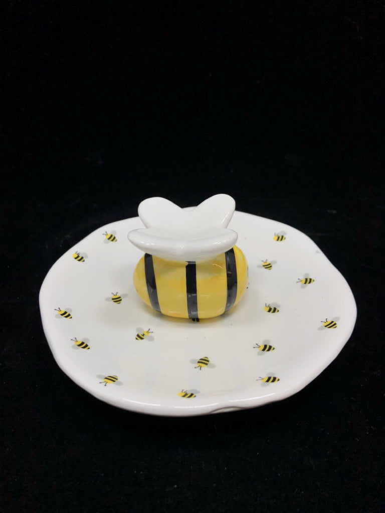 BEE RING DISH.