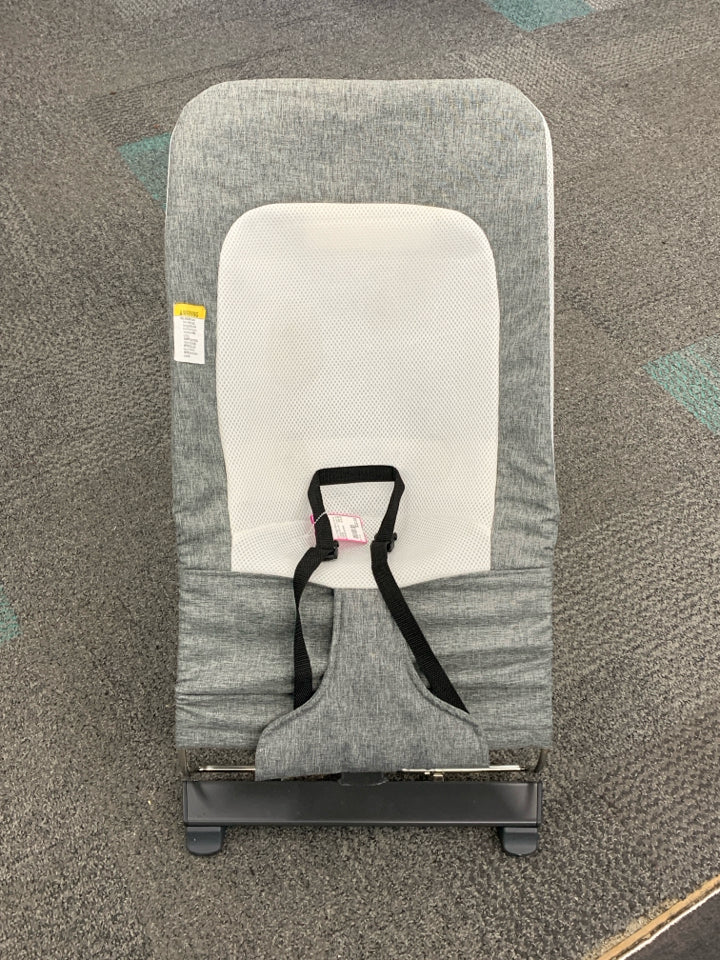 Baby Delight Alpine Deluxe Portable Bouncer, Charcoal Tweed