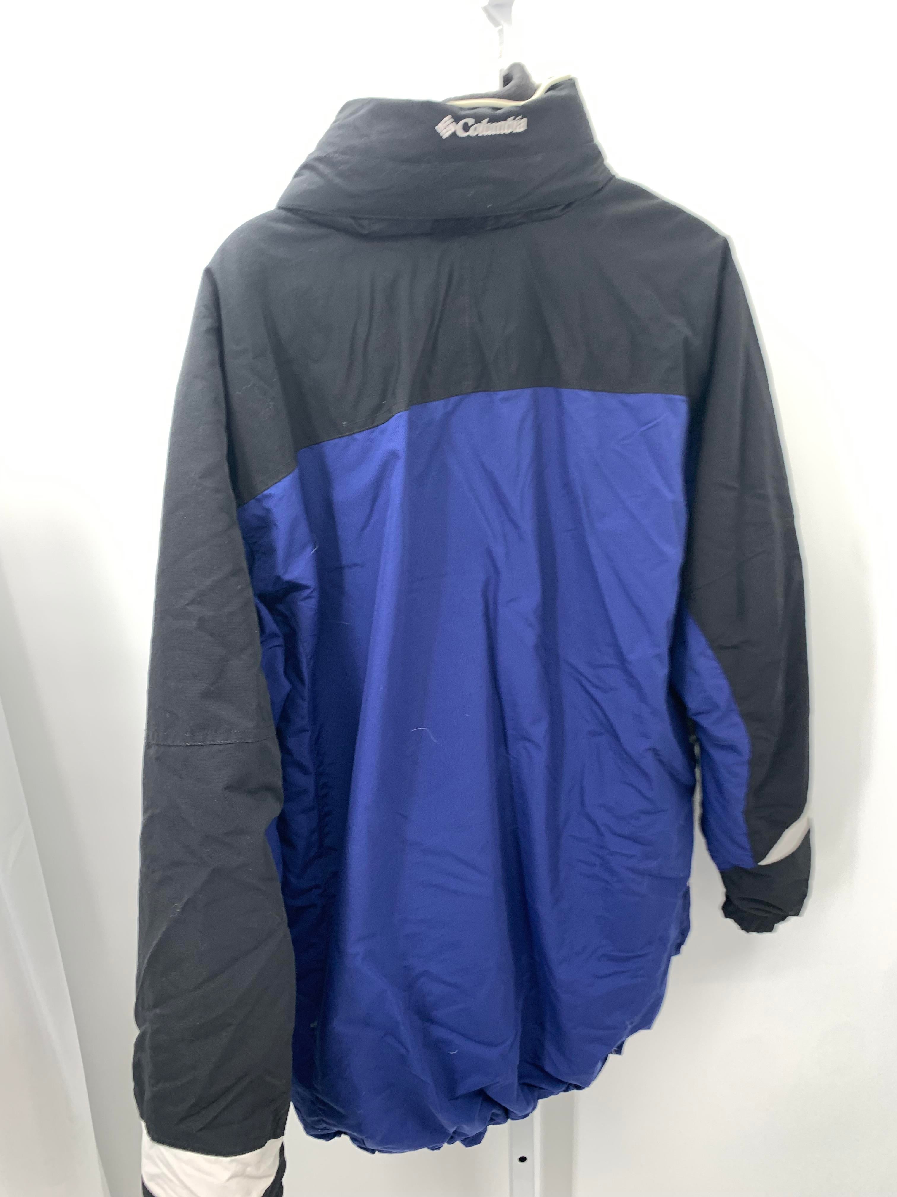 ZIP UP 2-IN-1 JACKET TUCKED HOOD.
