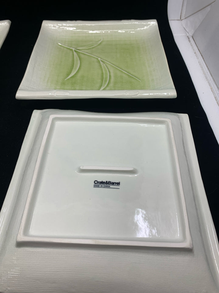 4 GREEN OMBRE SQUARE LUNCH PLATES.