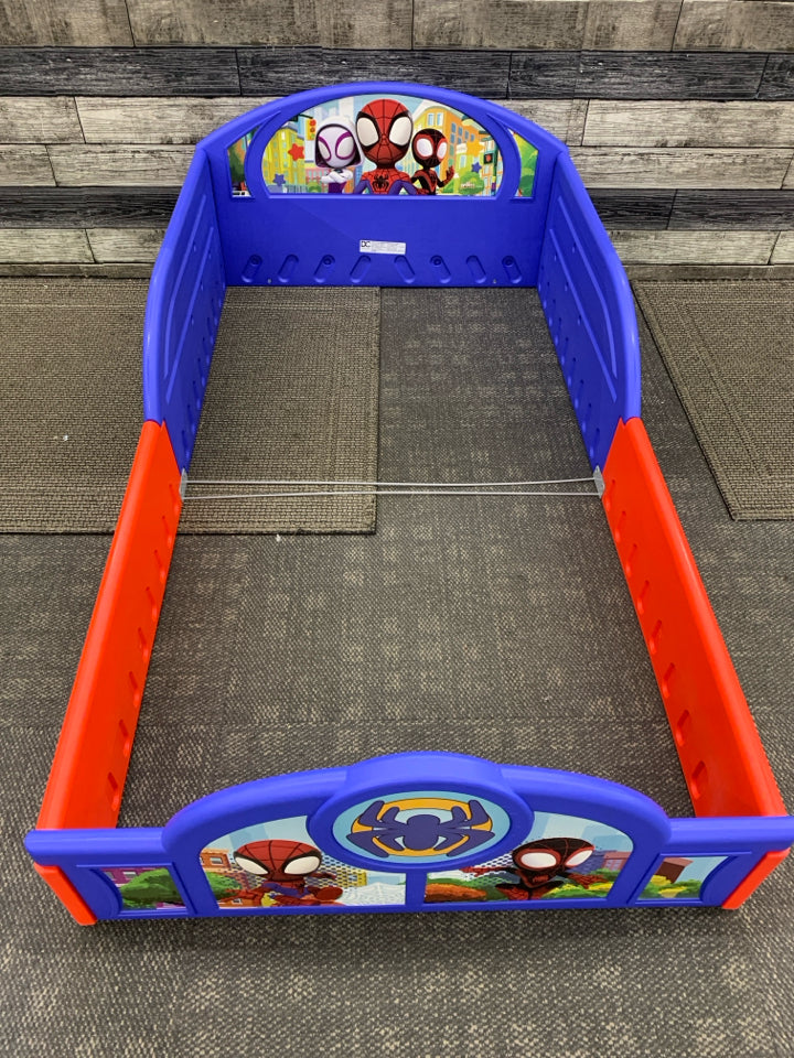 SPIDER MAN SLEEP AND PLAY TODDLER BED FRAME.