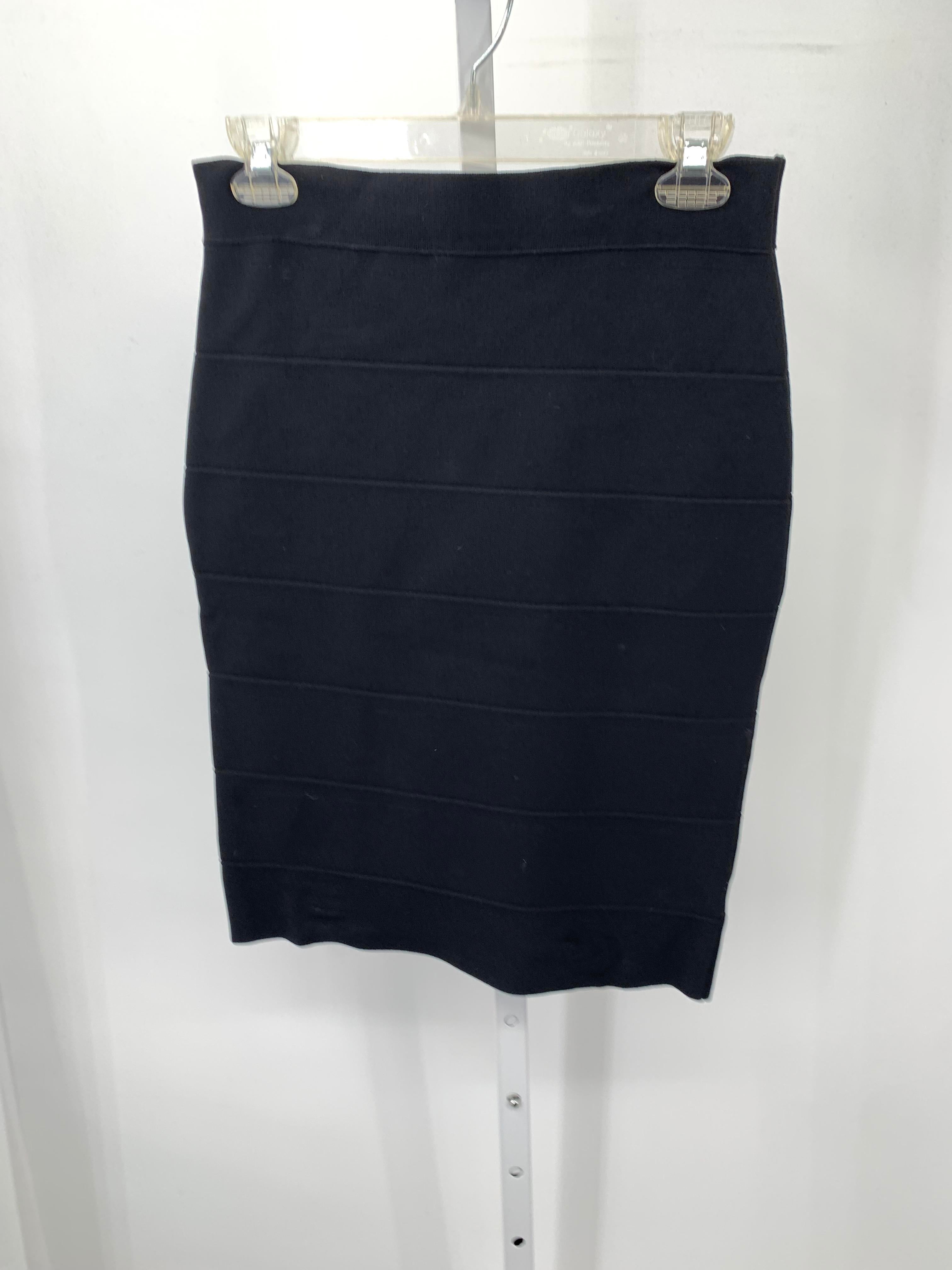 Romeo & Juliet Size Medium Misses Skirt