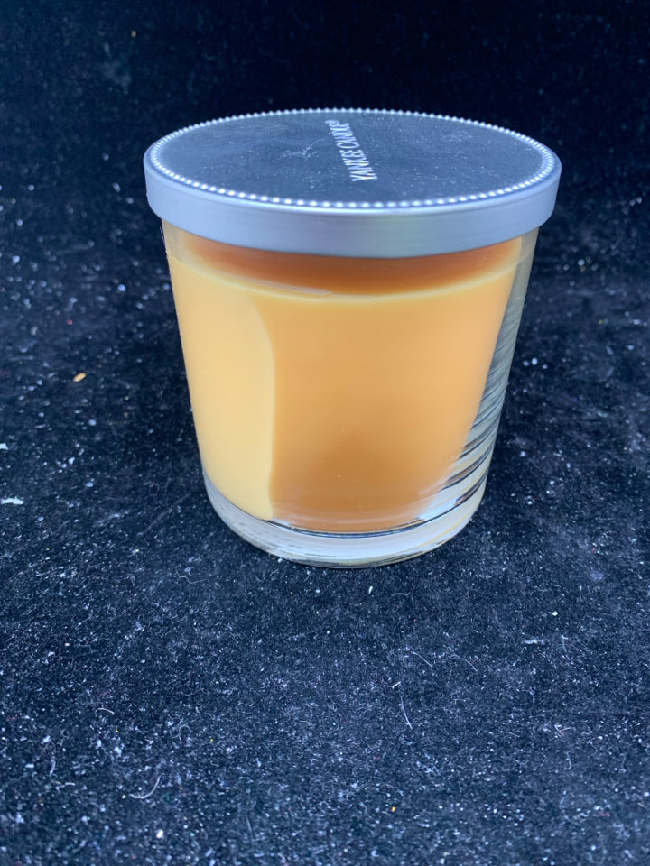 ORANGE DREAMSICLE YANKEE CANDLE.